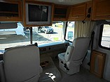 2005 Fleetwood Bounder Photo #12