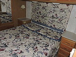 1999 Fleetwood Bounder Photo #24