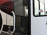 2015 Fleetwood Bounder Photo #9