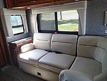 2015 Fleetwood Bounder Photo #12