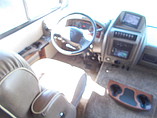 2015 Fleetwood Bounder Photo #9