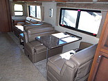 2015 Fleetwood Bounder Photo #13