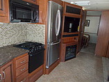 2015 Fleetwood Bounder Photo #18