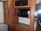 2015 Fleetwood Bounder Photo #27