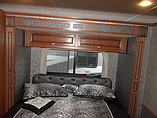 2015 Fleetwood Bounder Photo #17