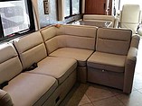 2015 Fleetwood Bounder Photo #24