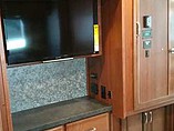 2015 Fleetwood Bounder Photo #28