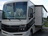 2016 Fleetwood Bounder Photo #7
