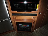2016 Fleetwood Bounder Photo #16