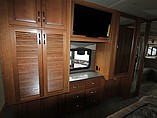 2016 Fleetwood Bounder Photo #19