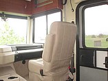 2016 Fleetwood Bounder Photo #14