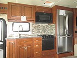 2016 Fleetwood Bounder Photo #19