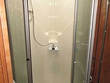 2016 Fleetwood Bounder Photo #27