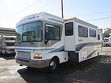 2001 Fleetwood Bounder Photo #2