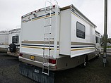 2002 Fleetwood Bounder Photo #2