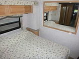 2002 Fleetwood Bounder Photo #8