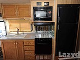 2002 Fleetwood Bounder Photo #9