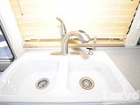 2002 Fleetwood Bounder Photo #17