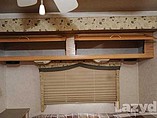 2002 Fleetwood Bounder Photo #32