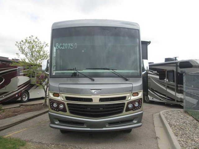 2016 Fleetwood Bounder Photo