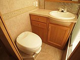 2007 Fleetwood Bounder Photo #17