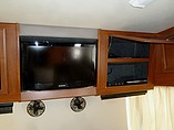 2010 Fleetwood Bounder Photo #19