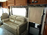 2010 Fleetwood Bounder Photo #22