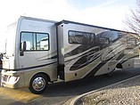 2011 Fleetwood Bounder Photo #8