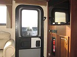 2011 Fleetwood Bounder Photo #9