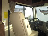 2011 Fleetwood Bounder Photo #14