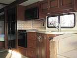 2011 Fleetwood Bounder Photo #17