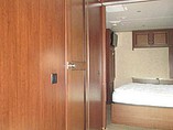 2011 Fleetwood Bounder Photo #19