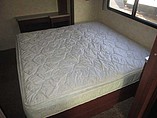 2011 Fleetwood Bounder Photo #23