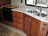 2011 Fleetwood Bounder Photo #16