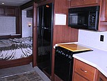 2011 Fleetwood Bounder Photo #18