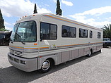 1992 Fleetwood Bounder Photo #2