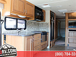 2015 Fleetwood Bounder Photo #5