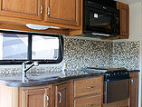 2015 Fleetwood Bounder Photo #6
