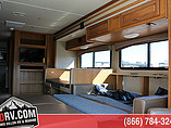 2015 Fleetwood Bounder Photo #9