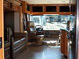 2015 Fleetwood Bounder Photo #12