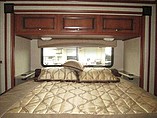 2015 Fleetwood Bounder Photo #12
