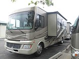 2015 Fleetwood Bounder Photo #9