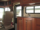 2015 Fleetwood Bounder Photo #11