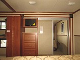 2015 Fleetwood Bounder Photo #29