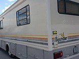 1993 Fleetwood Bounder Photo #4