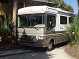 2000 Fleetwood Bounder Photo #5