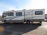 2004 Fleetwood Bounder Photo #4