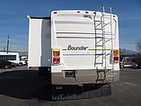 2004 Fleetwood Bounder Photo #6
