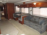 2004 Fleetwood Bounder Photo #9