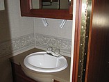 2004 Fleetwood Bounder Photo #21